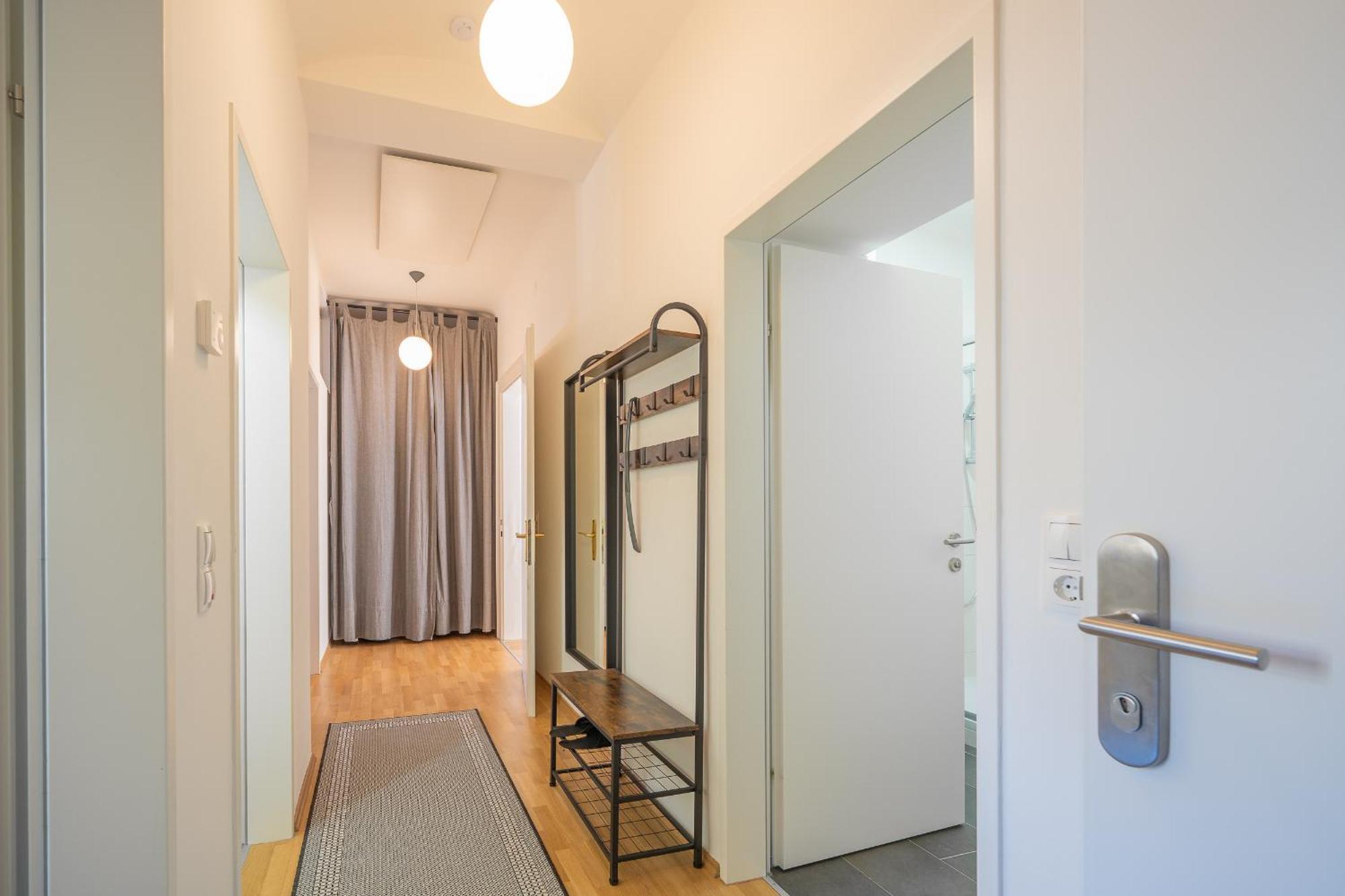 M&O Apartment, Zentral In Innenstadt-& Bahnhofsnaehe - Parkgarage غراتس المظهر الخارجي الصورة